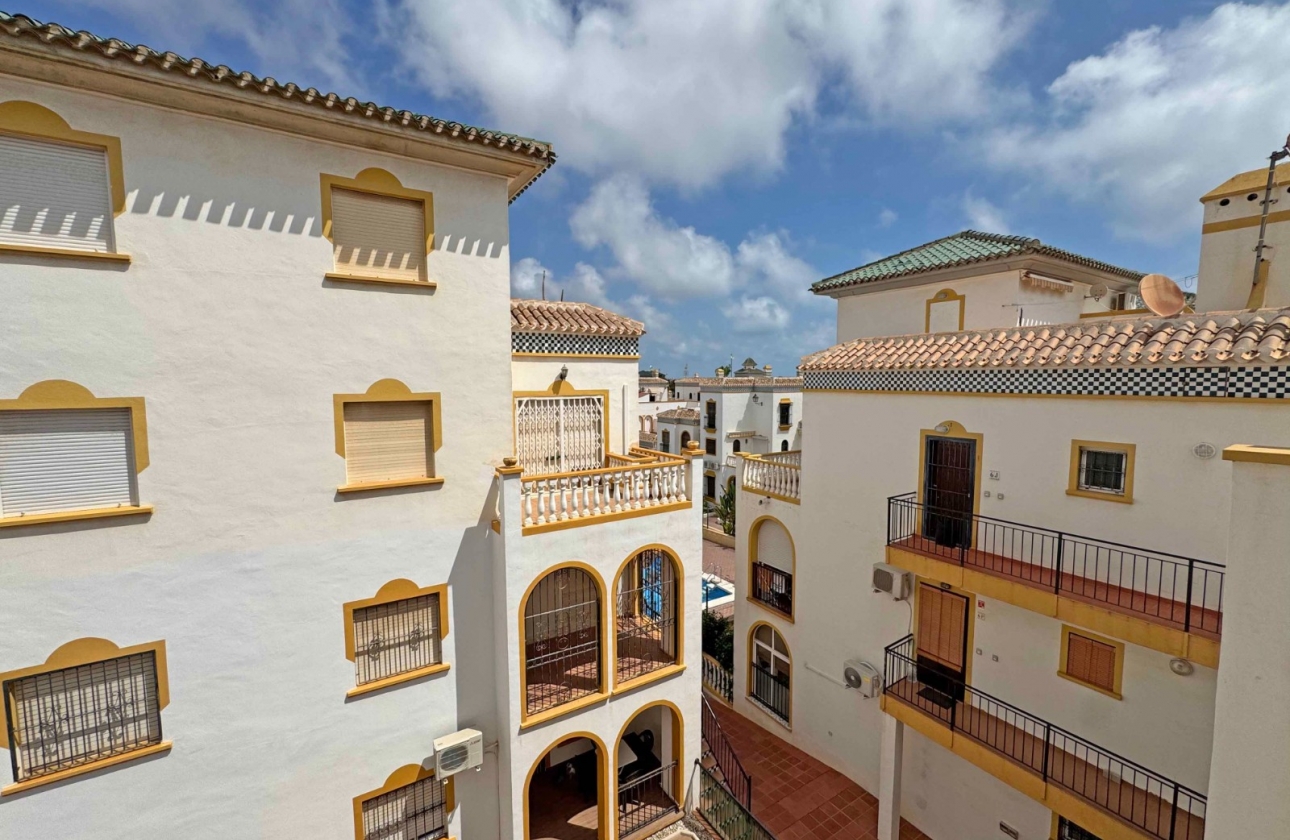 Resale - Apartment / flat - Torrevieja - La Mata