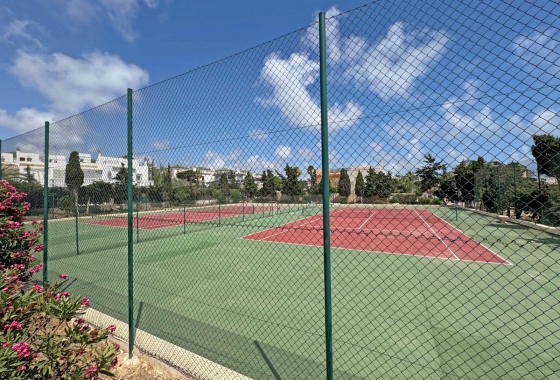 Resale - Apartment / flat - Torrevieja - La Mata