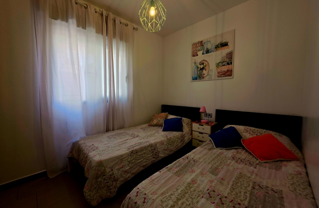 Resale - Apartment / flat - Torrevieja - Curva del Palangre