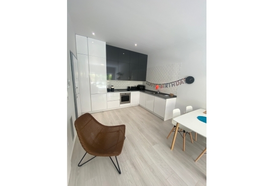 Resale - Apartment / flat - Orihuela Costa - Villamartín