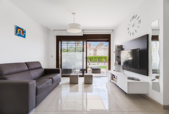 Resale - Apartment / flat - Orihuela Costa - La Zenia