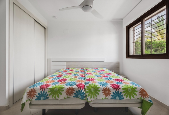 Resale - Apartment / flat - Orihuela Costa - La Zenia