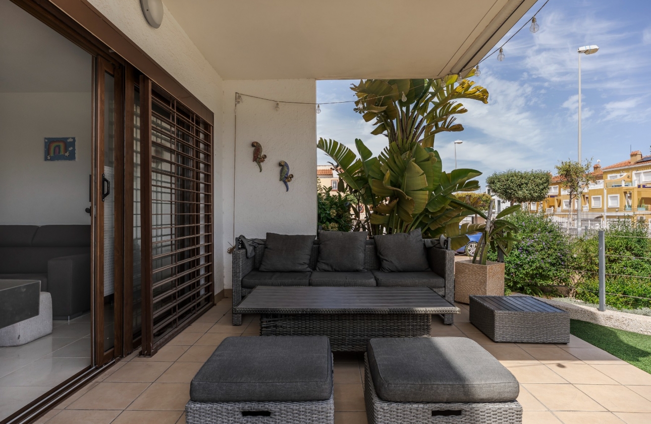 Resale - Apartment / flat - Orihuela Costa - La Zenia