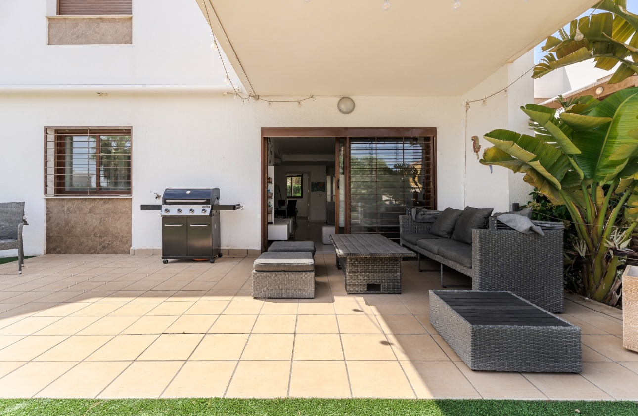 Resale - Apartment / flat - Orihuela Costa - La Zenia