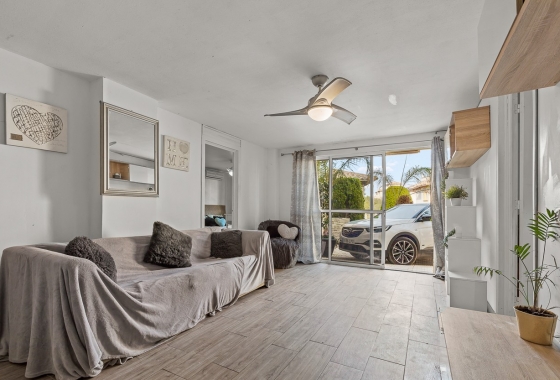 Resale - Villa - Orihuela Costa - Playa Flamenca