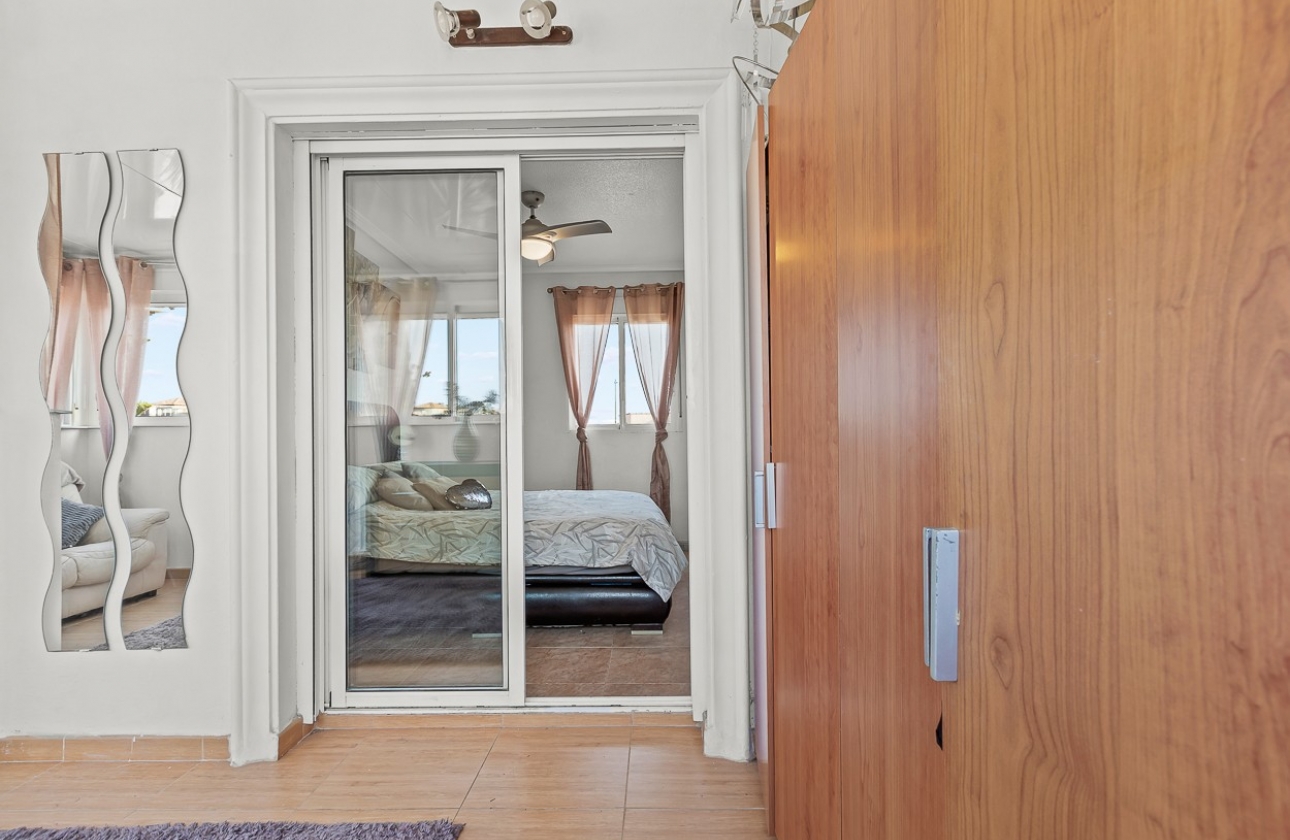 Resale - Villa - Orihuela Costa - Playa Flamenca