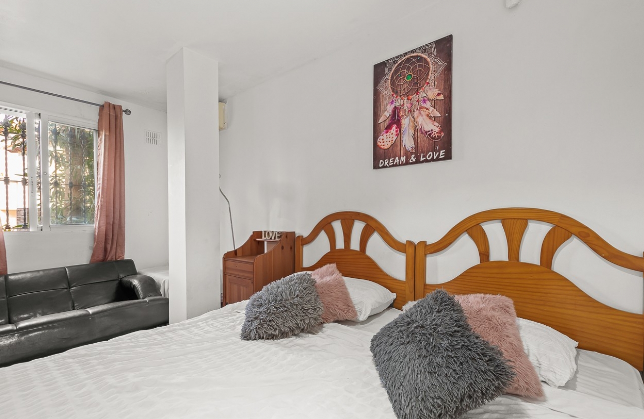 Resale - Villa - Orihuela Costa - Playa Flamenca