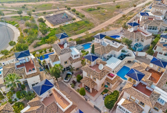 Resale - Villa - Orihuela Costa - Playa Flamenca