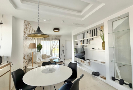 Resale - Villa - Ciudad Quesada - Pueblo Bravo