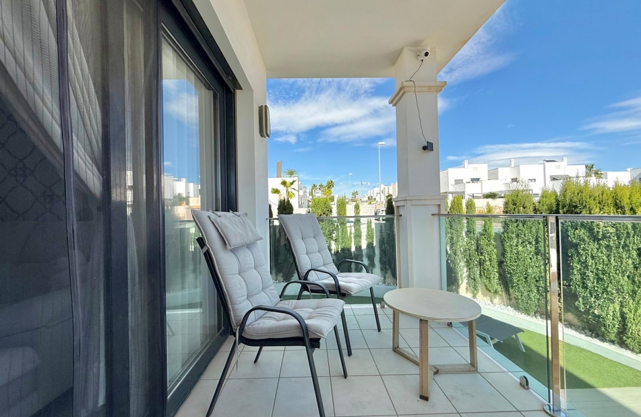 Resale - Villa - Ciudad Quesada - Pueblo Bravo