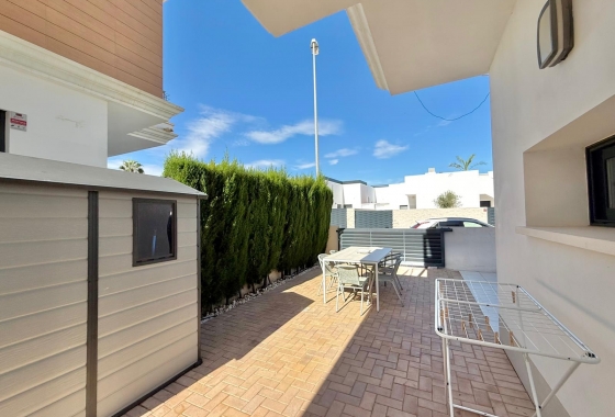 Resale - Villa - Ciudad Quesada - Pueblo Bravo