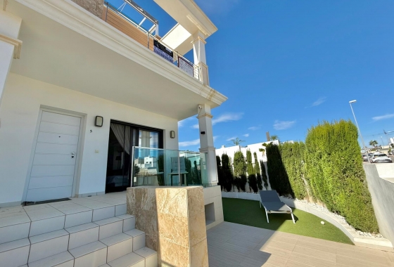 Resale - Villa - Ciudad Quesada - Pueblo Bravo