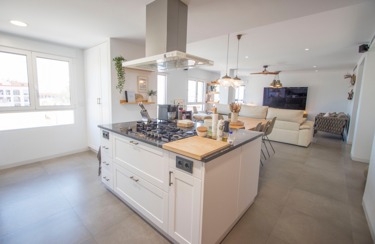 Resale - Apartment / flat - Alicante