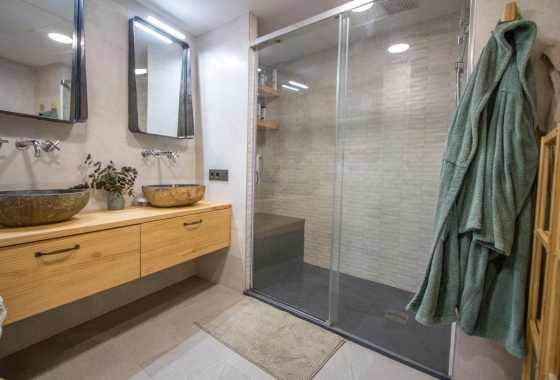 Resale - Apartment / flat - Alicante