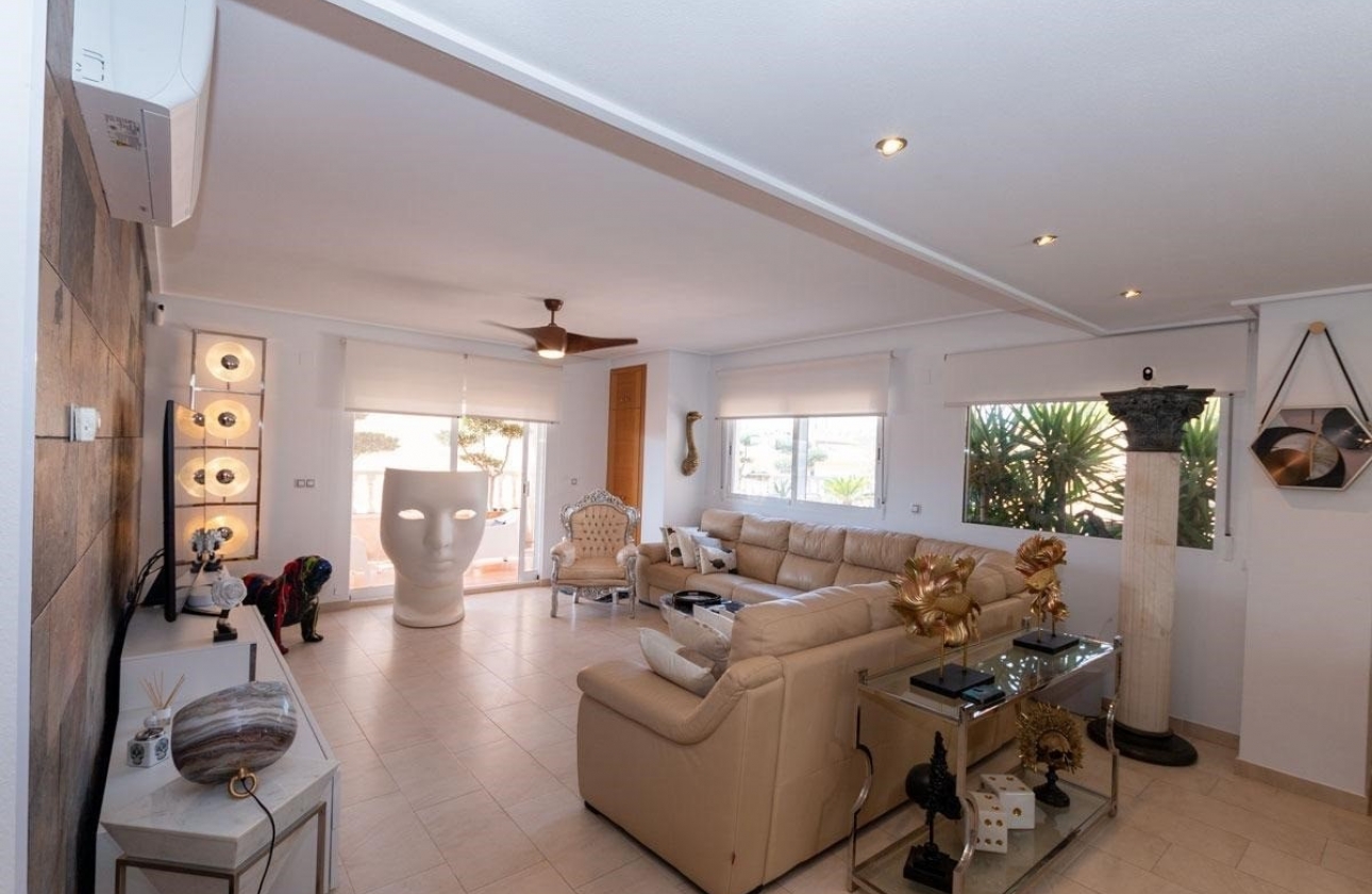 Resale - Apartment / flat - Orihuela Costa - Los Dolses