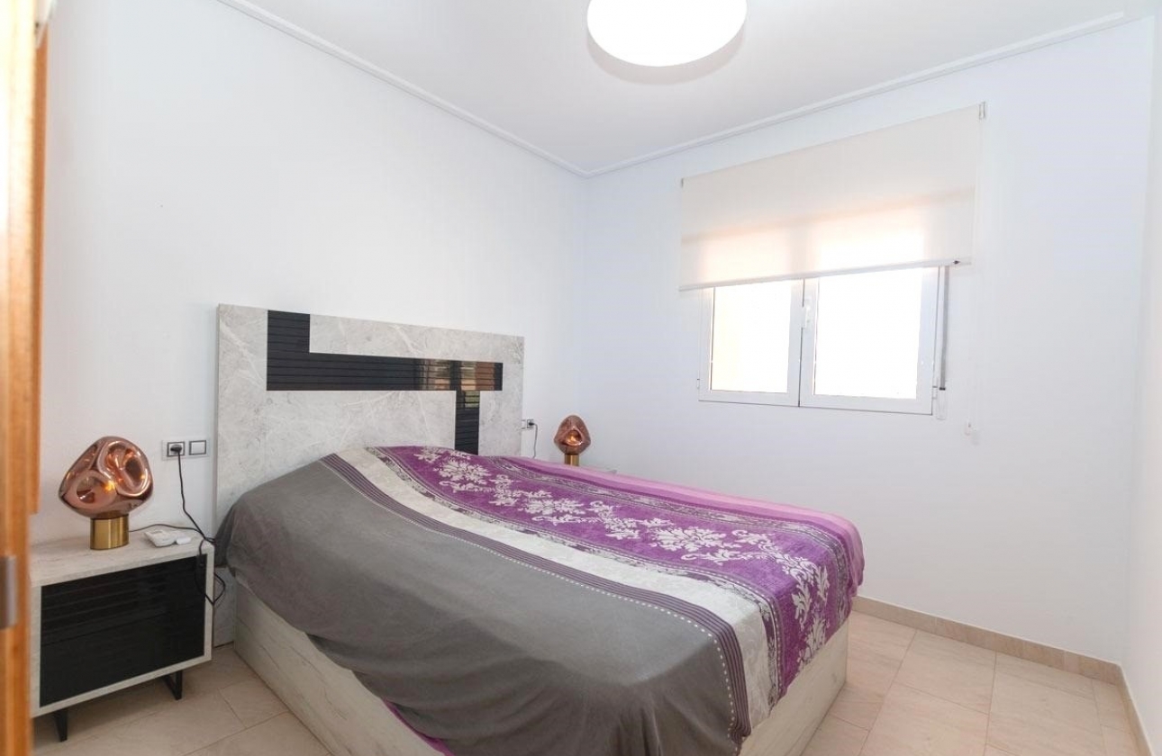 Resale - Apartment / flat - Orihuela Costa - Los Dolses