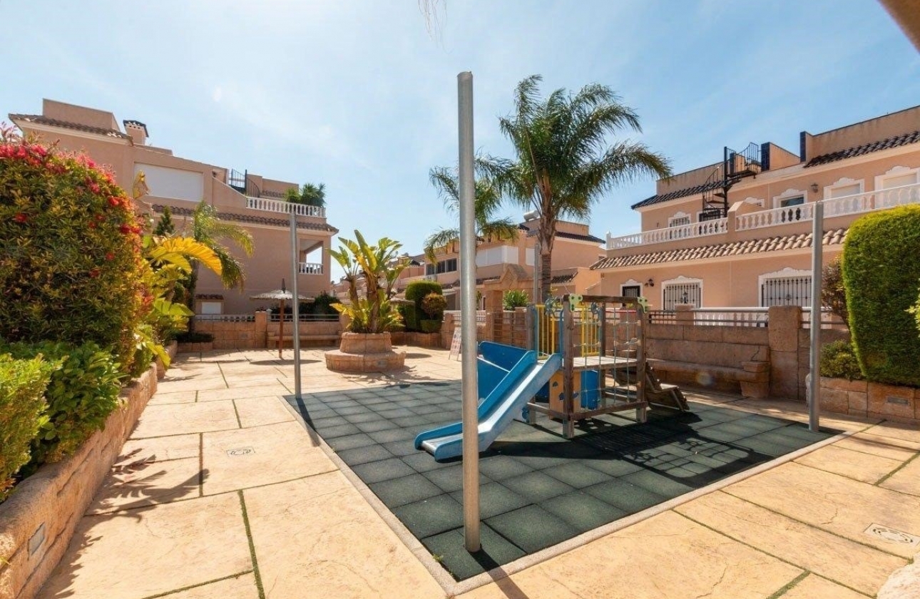 Resale - Apartment / flat - Orihuela Costa - Los Dolses
