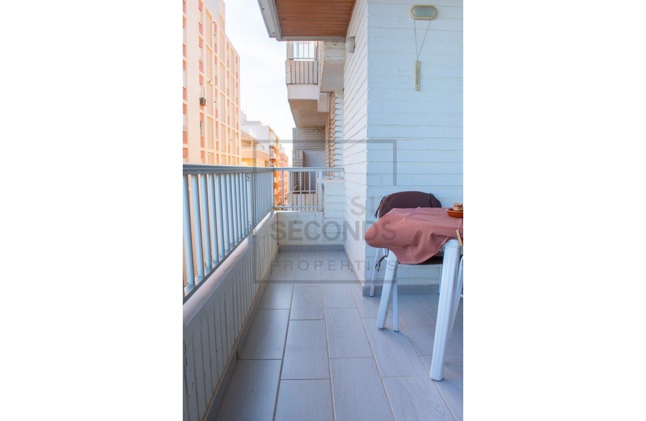 Resale - Apartment / flat - Torrevieja - Playa del Cura