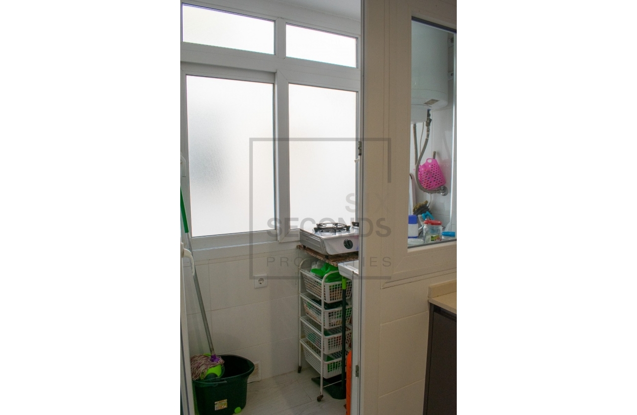 Resale - Apartment / flat - Torrevieja - Playa del Cura