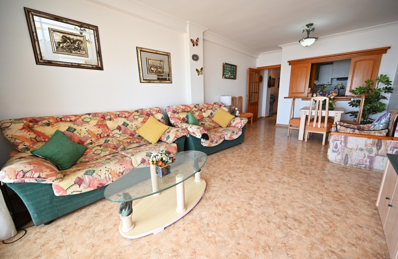 Resale - Apartment / flat - Torrevieja - La Mata