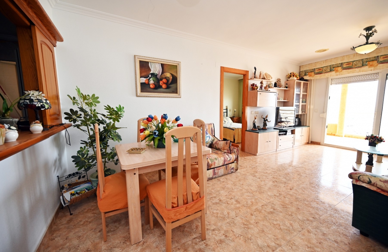 Resale - Apartment / flat - Torrevieja - La Mata