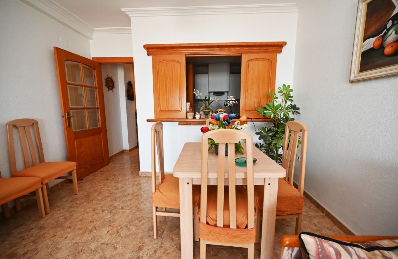 Resale - Apartment / flat - Torrevieja - La Mata