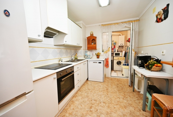 Resale - Apartment / flat - Torrevieja - La Mata
