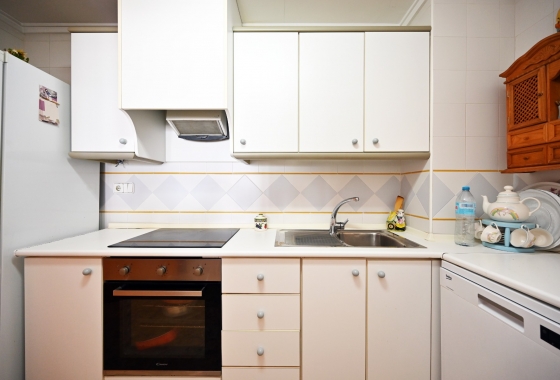 Resale - Apartment / flat - Torrevieja - La Mata