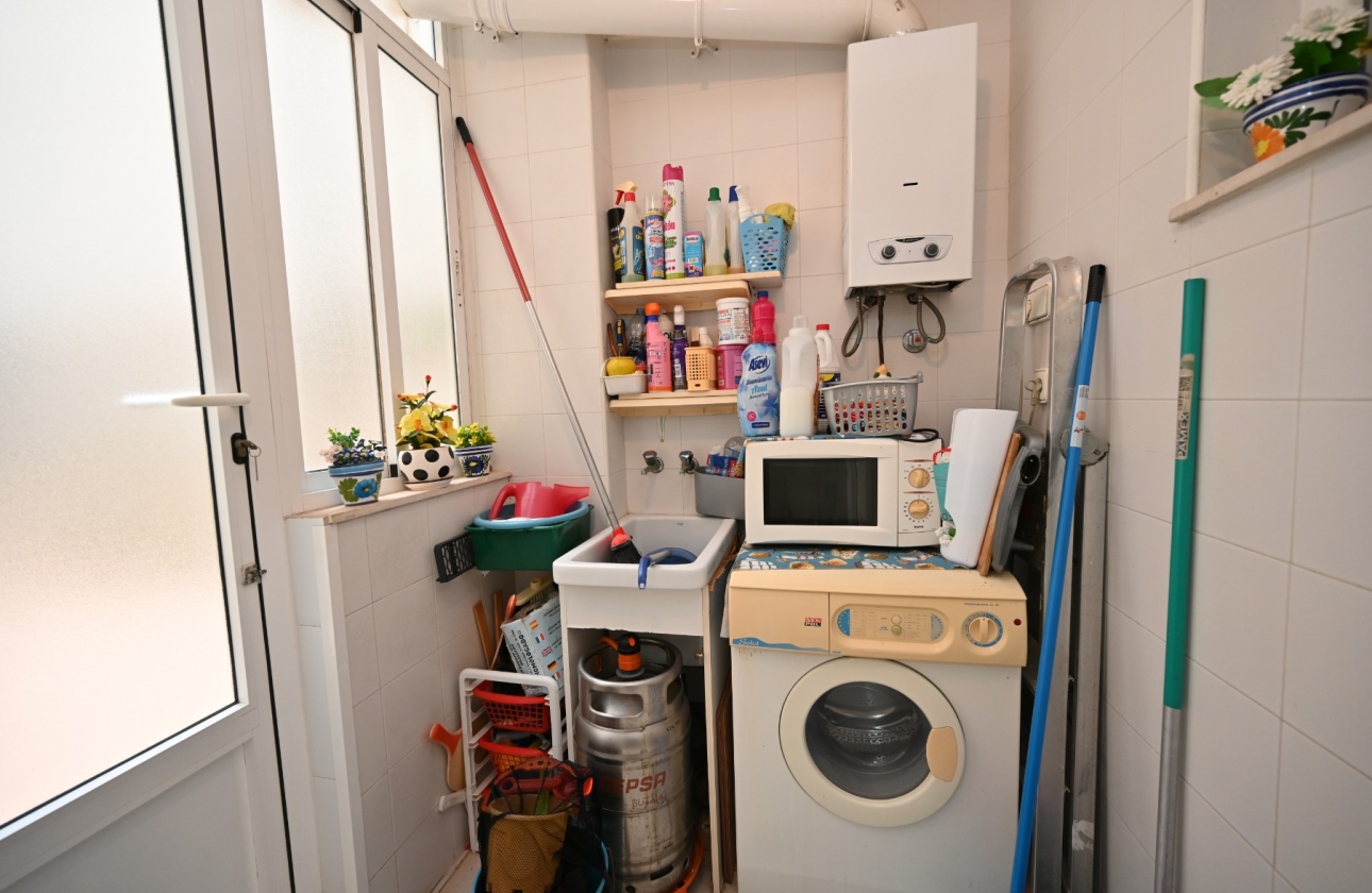 Resale - Apartment / flat - Torrevieja - La Mata