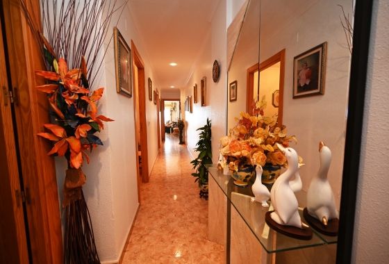 Resale - Apartment / flat - Torrevieja - La Mata