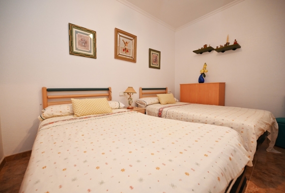 Resale - Apartment / flat - Torrevieja - La Mata