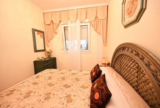 Resale - Apartment / flat - Torrevieja - La Mata