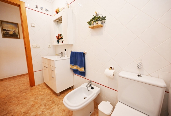 Resale - Apartment / flat - Torrevieja - La Mata