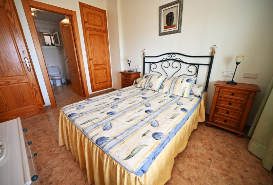 Resale - Apartment / flat - Torrevieja - La Mata