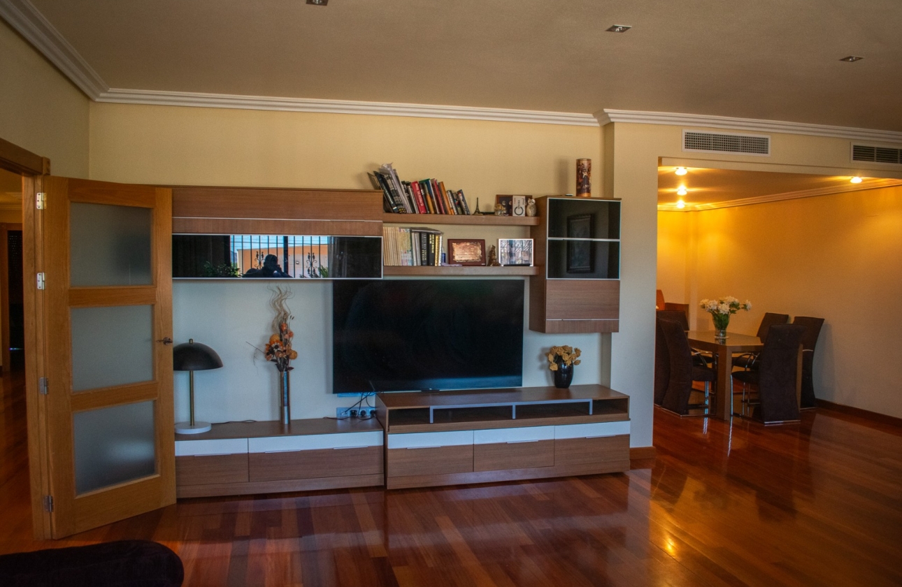 Resale - Finca / Country Property - Orihuela Costa - El raal