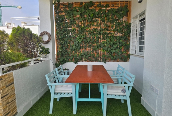 Resale - Apartment / flat - Orihuela Costa - Punta Prima