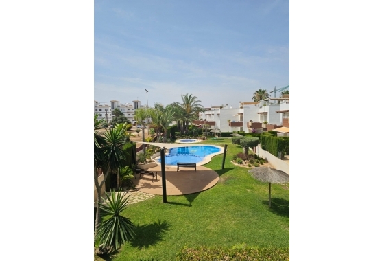 Resale - Apartment / flat - Orihuela Costa - Punta Prima