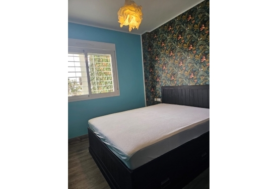 Resale - Apartment / flat - Orihuela Costa - Punta Prima