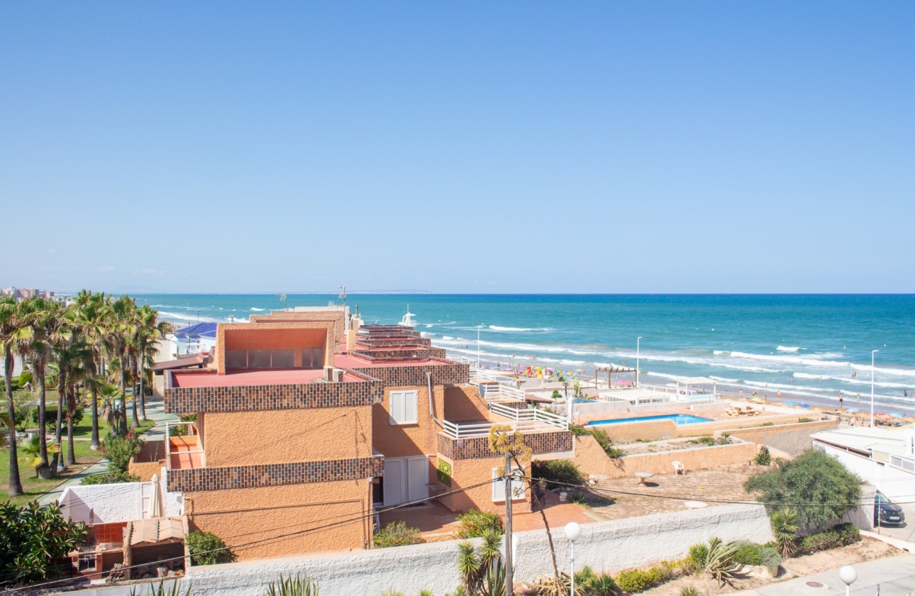 Resale - Apartment / flat - Torrevieja - La Mata