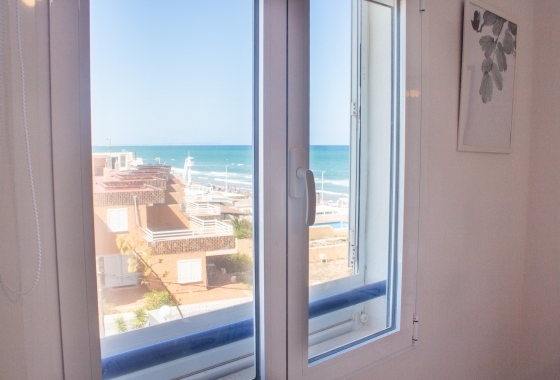 Resale - Apartment / flat - Torrevieja - La Mata