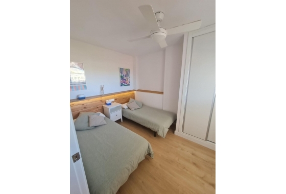 Resale - Apartment / flat - Torrevieja - La Mata