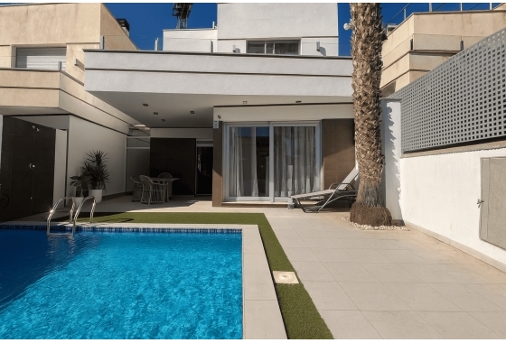 Resale - Villa - Orihuela Costa - Lomas De Cabo Roig