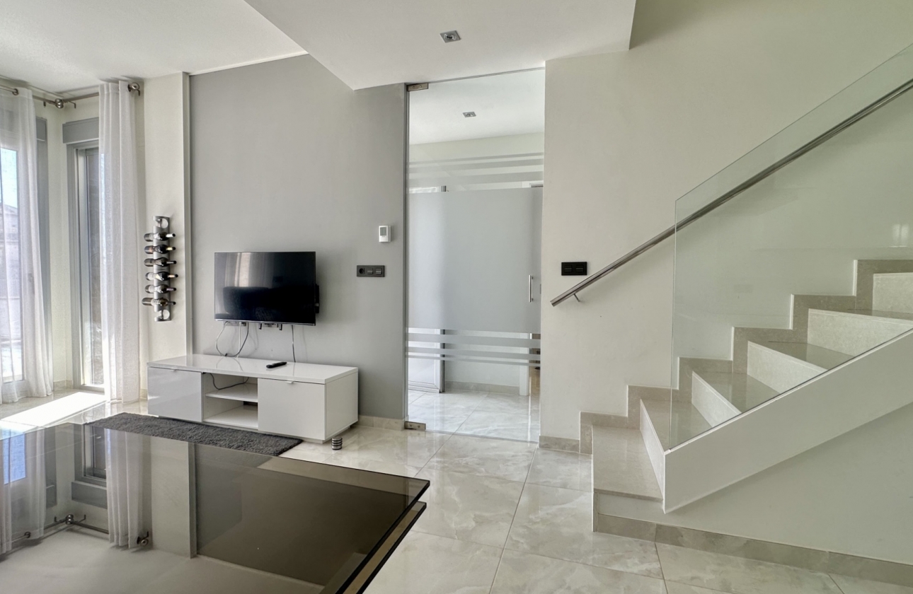 Resale - Villa - Orihuela Costa - Lomas De Cabo Roig