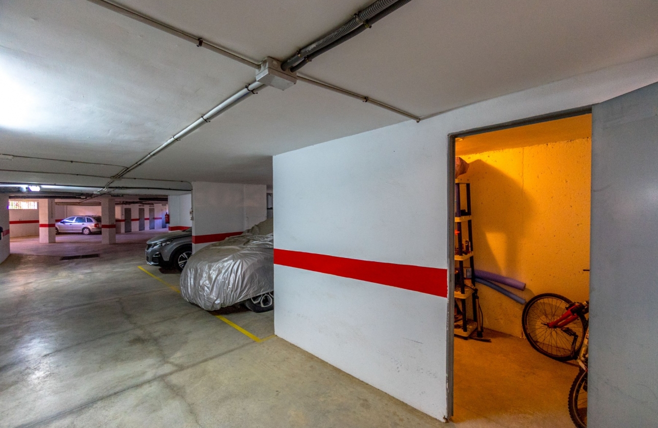 Resale - Apartment / flat - Torrevieja - Playa del Cura