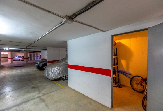 Resale - Apartment / flat - Torrevieja - Playa del Cura