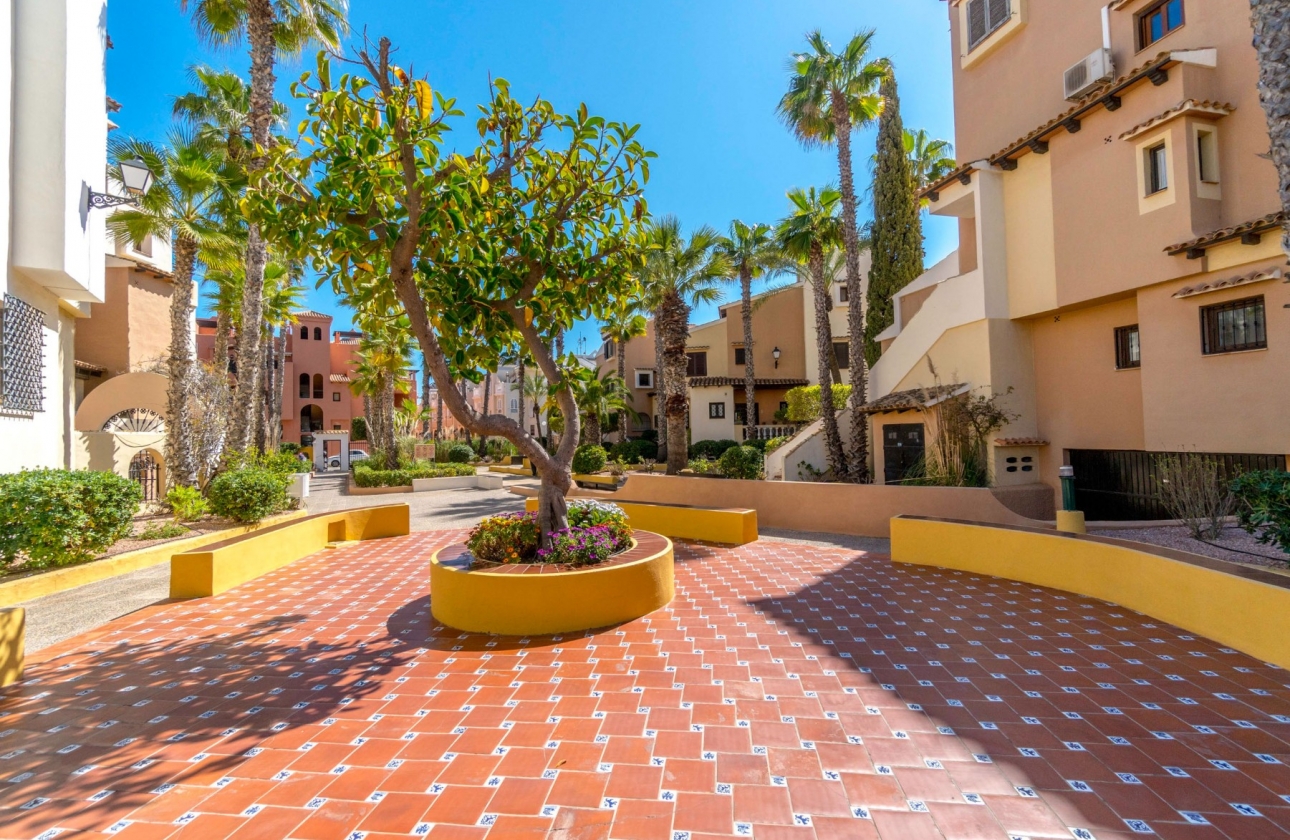 Resale - Apartment / flat - Torrevieja - Playa del Cura