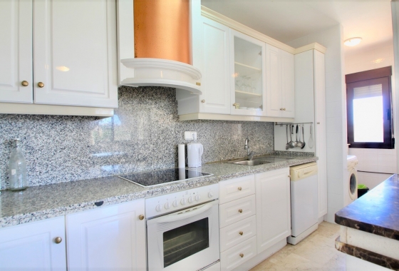 Resale - Apartment / flat - Orihuela Costa