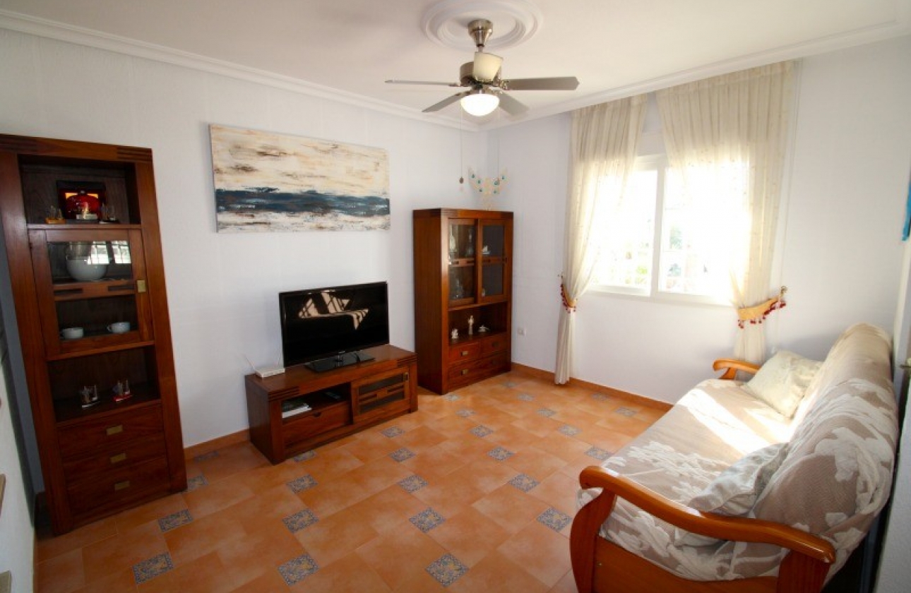 Resale - Villa - Orihuela Costa - Los Dolses