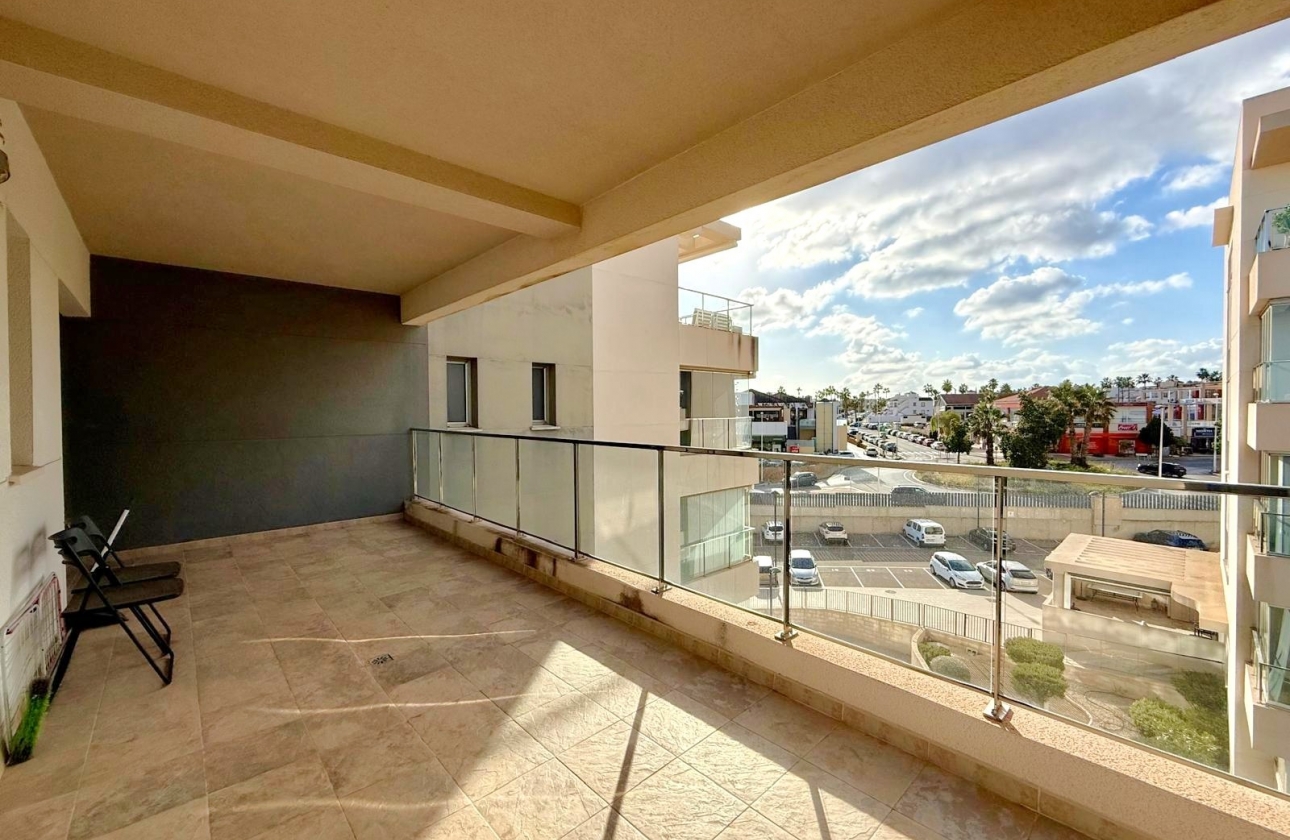 Resale - Apartment / flat - Villamartin - Los Dolses