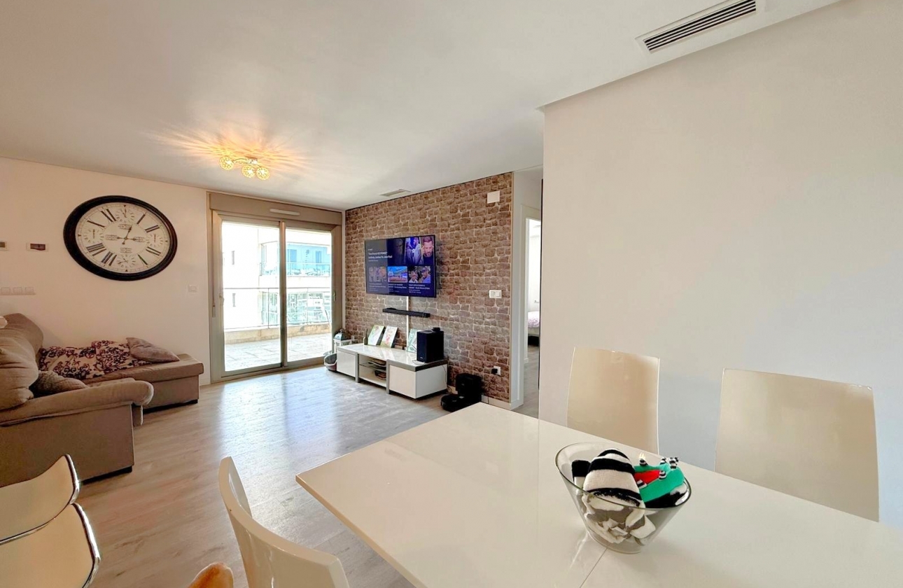 Resale - Apartment / flat - Villamartin - Los Dolses